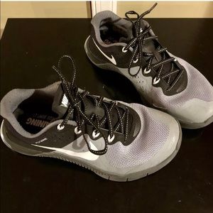 Women's Nike Metcon 2, Sz 6